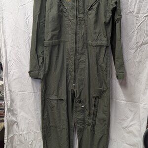 Coveralls Flyers CWU-27/P Type 1 Class 1 Sage Green 1590 Sz 44L 3415-01-043-8392